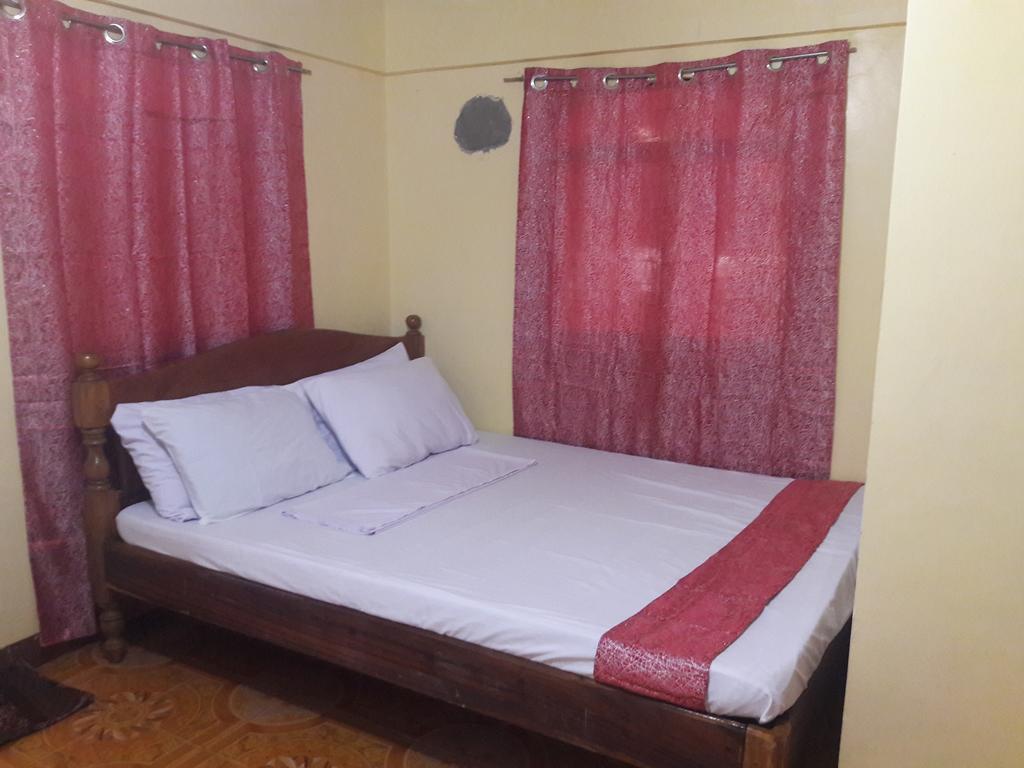 Sand Bar Beach Resort Nasugbu Exterior photo